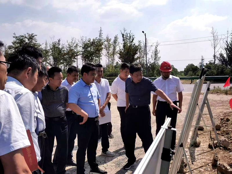 亳州市委常委、副市長左龍蒞臨亳蒙預(yù)制標(biāo)調(diào)研指導(dǎo)